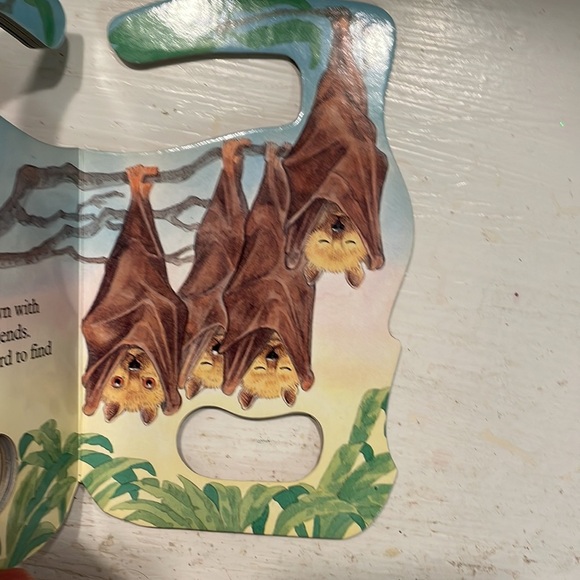 NWOT Vintage Reader’s Digest Collection hooka book Bats hardcover board book - Picture 6 of 10